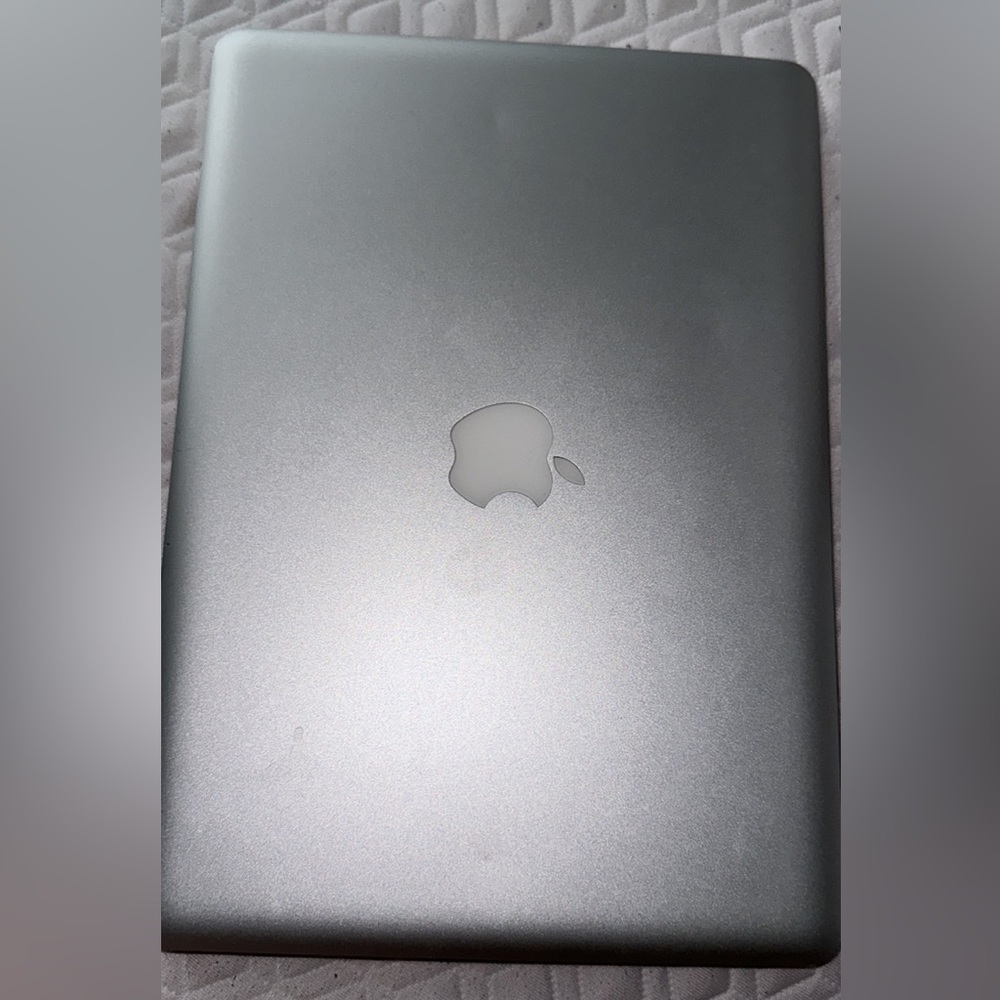 macOS Catalina MacBook Pro (13-inch, Mid 2012)